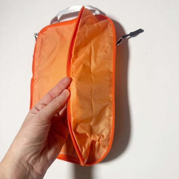 Tripped Compression Packing Cubes - Picture 6 of 13